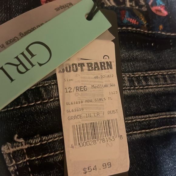 Grace Jeans - Picture 2 of 2